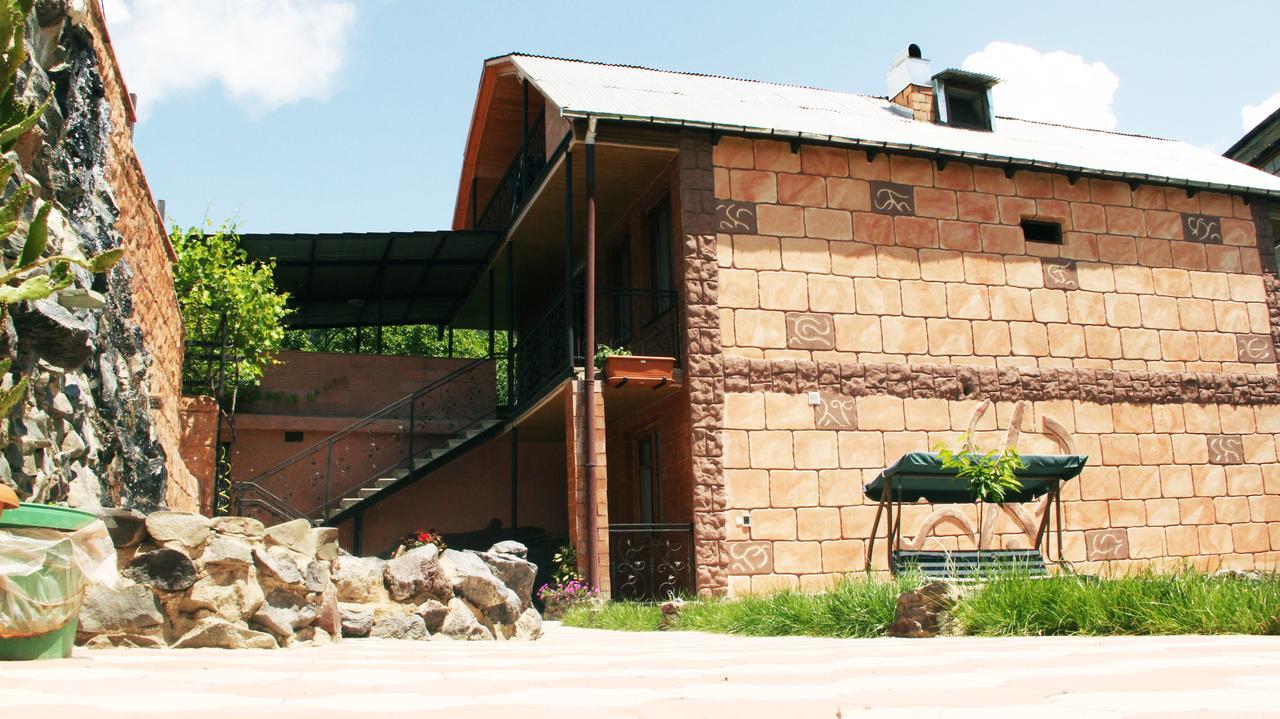 Guest House Vip Borjomi Exterior photo